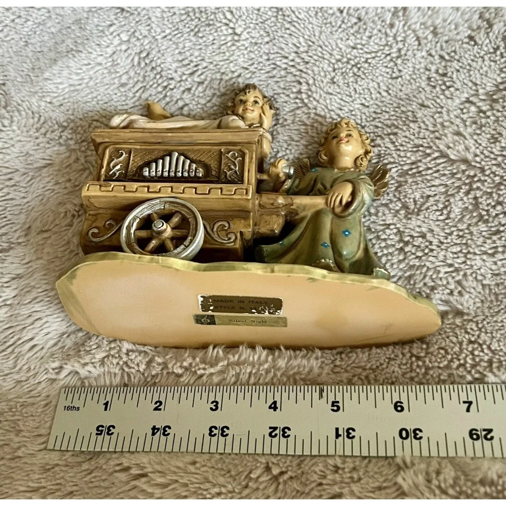 Italy Music Box Angels Christmas Plays Silent Night Hand Painted Style N43/M VTG